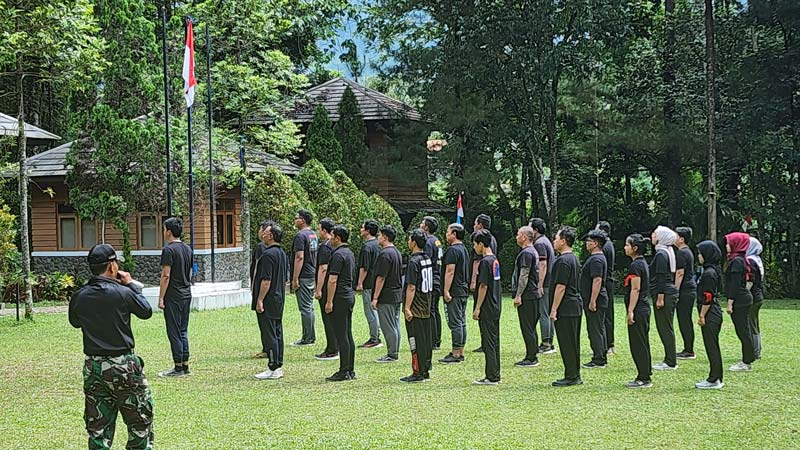 Program pelatihan semi militer di Bogor